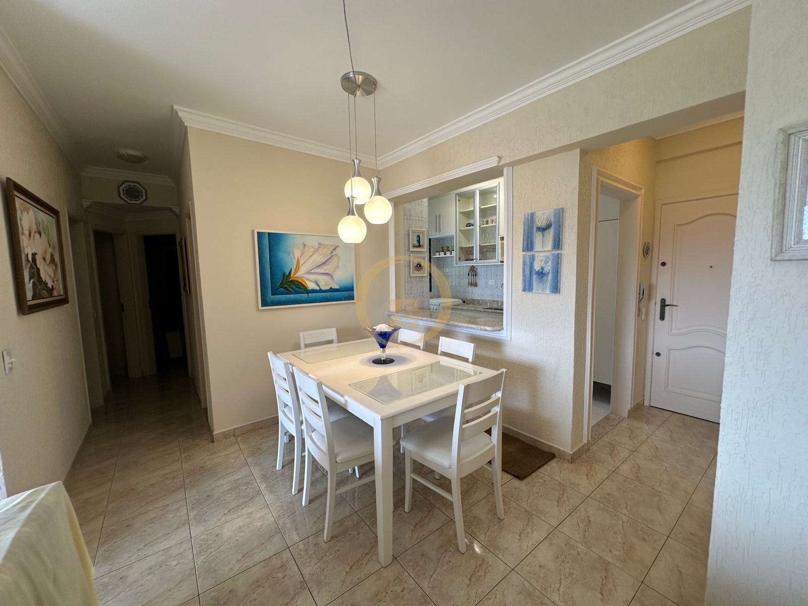 Apartamento na Praia da Enseada, Guarujá - SP
