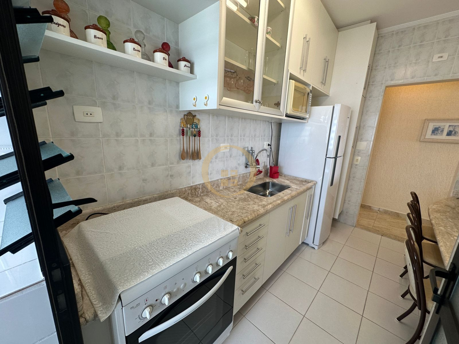 Apartamento na Praia da Enseada, Guarujá - SP