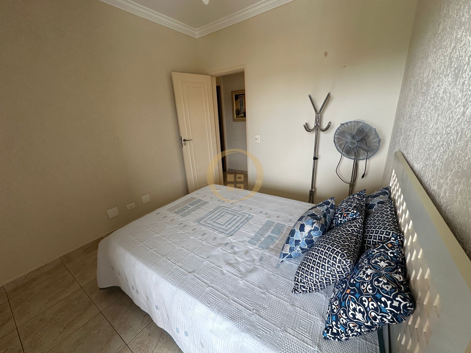 Apartamento na Praia da Enseada, Guarujá - SP