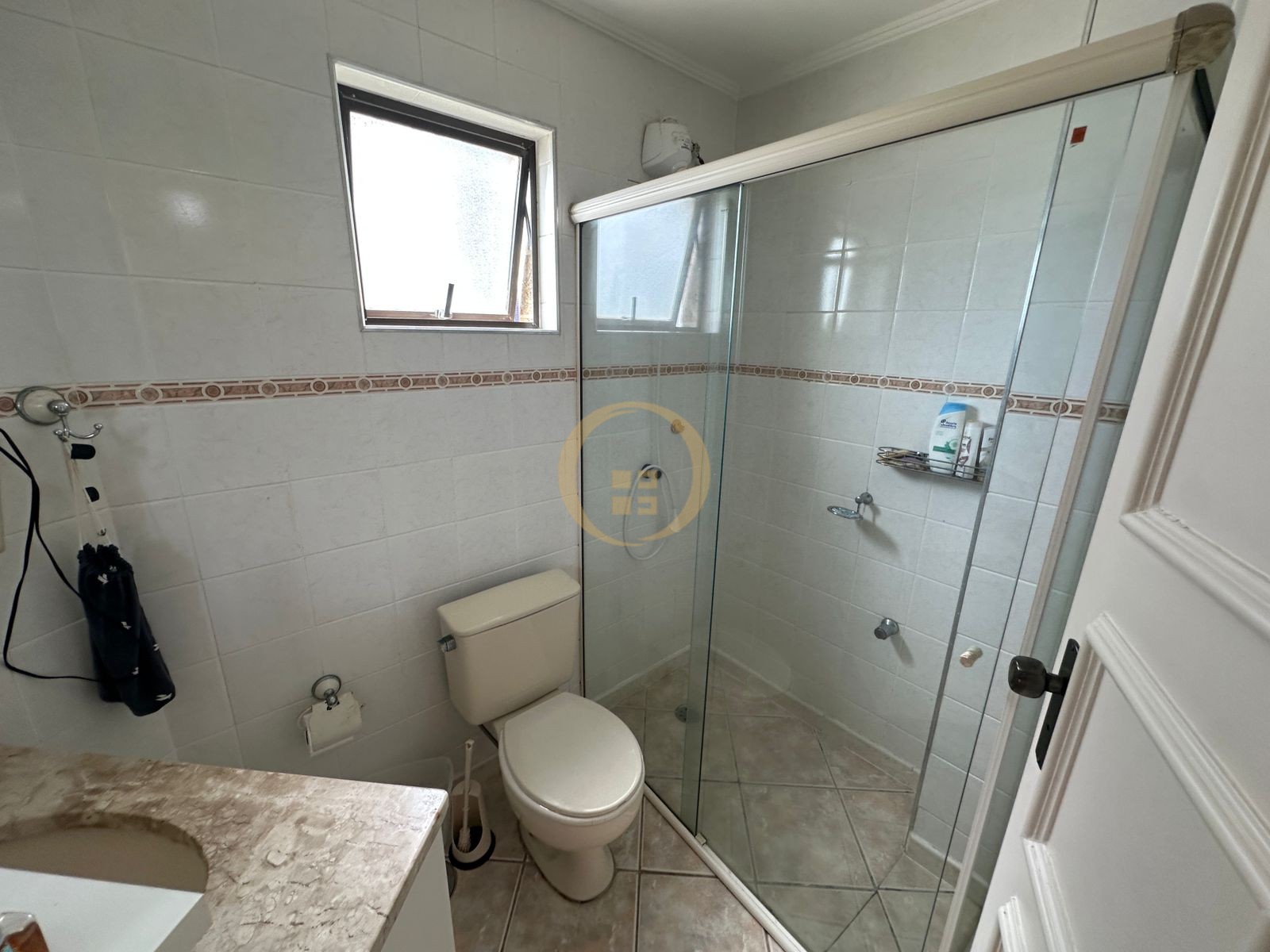 Apartamento na Praia da Enseada, Guarujá - SP