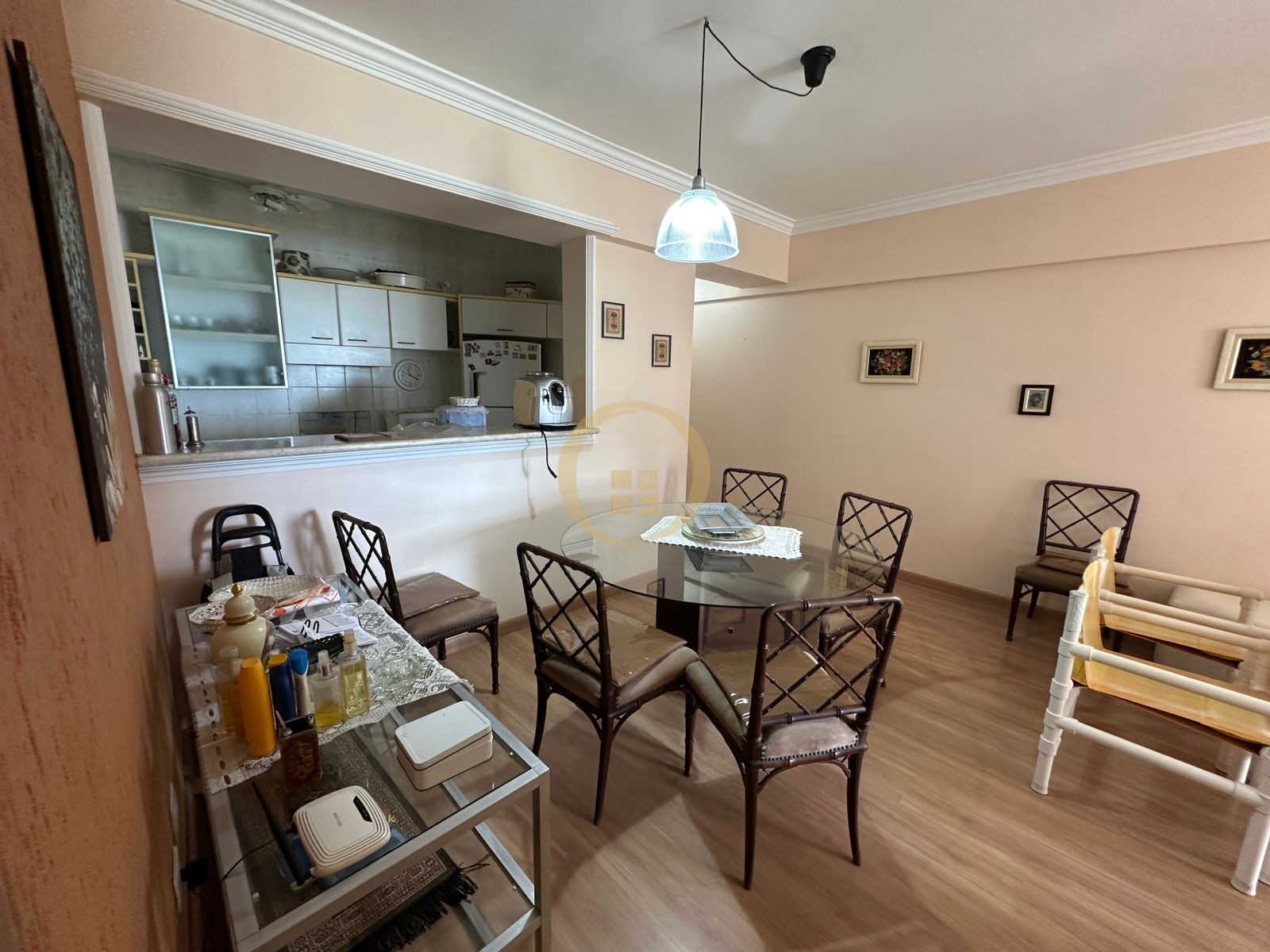 Apartamento na Praia da Enseada, Guarujá - SP