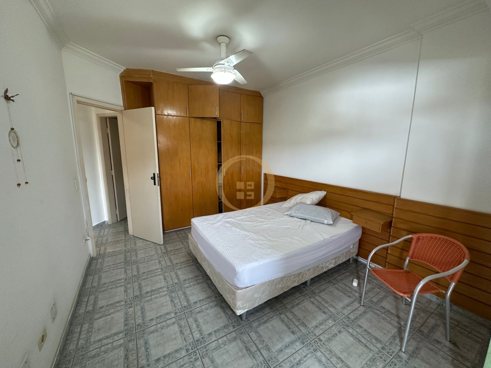 Apartamento na Praia da Enseada, Guarujá - SP