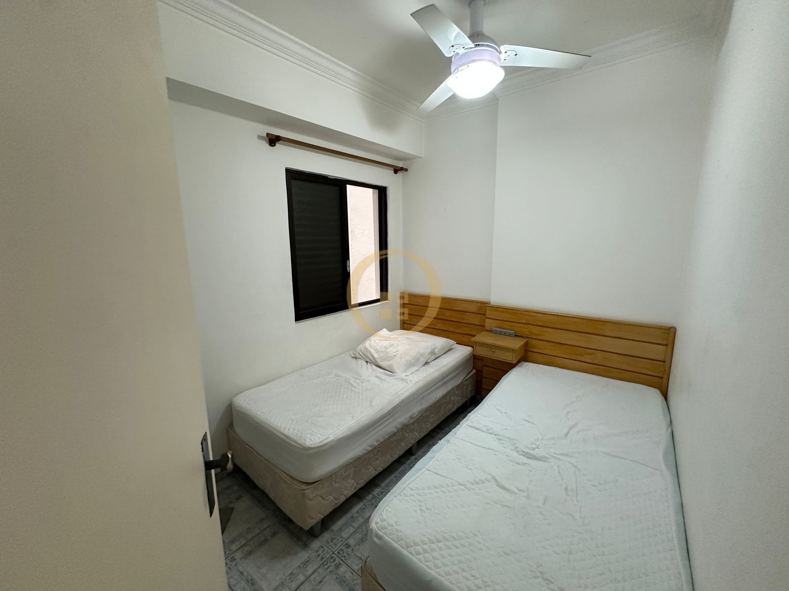 Apartamento na Praia da Enseada, Guarujá - SP