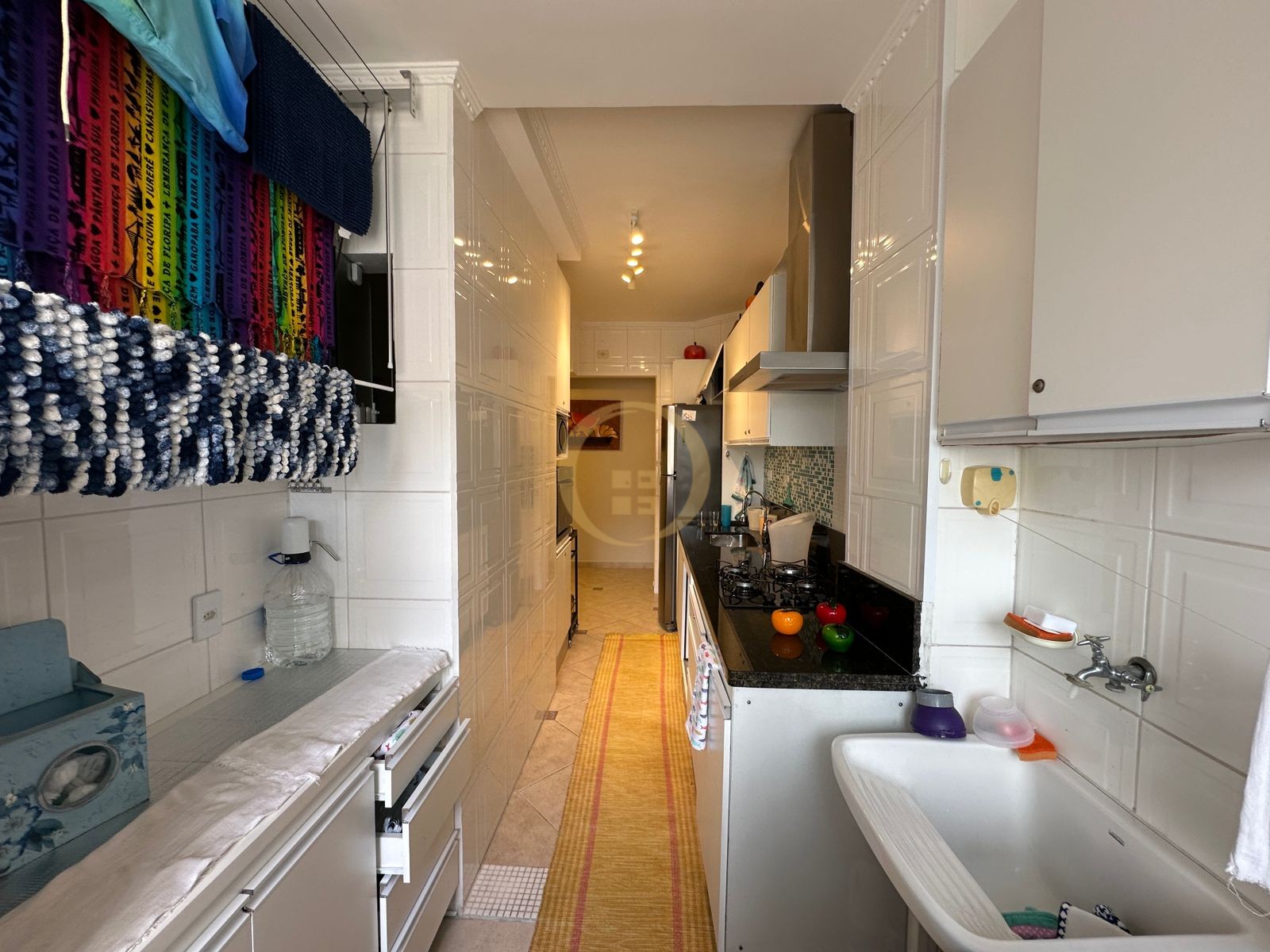Apartamento na Praia da Enseada, Guarujá - SP