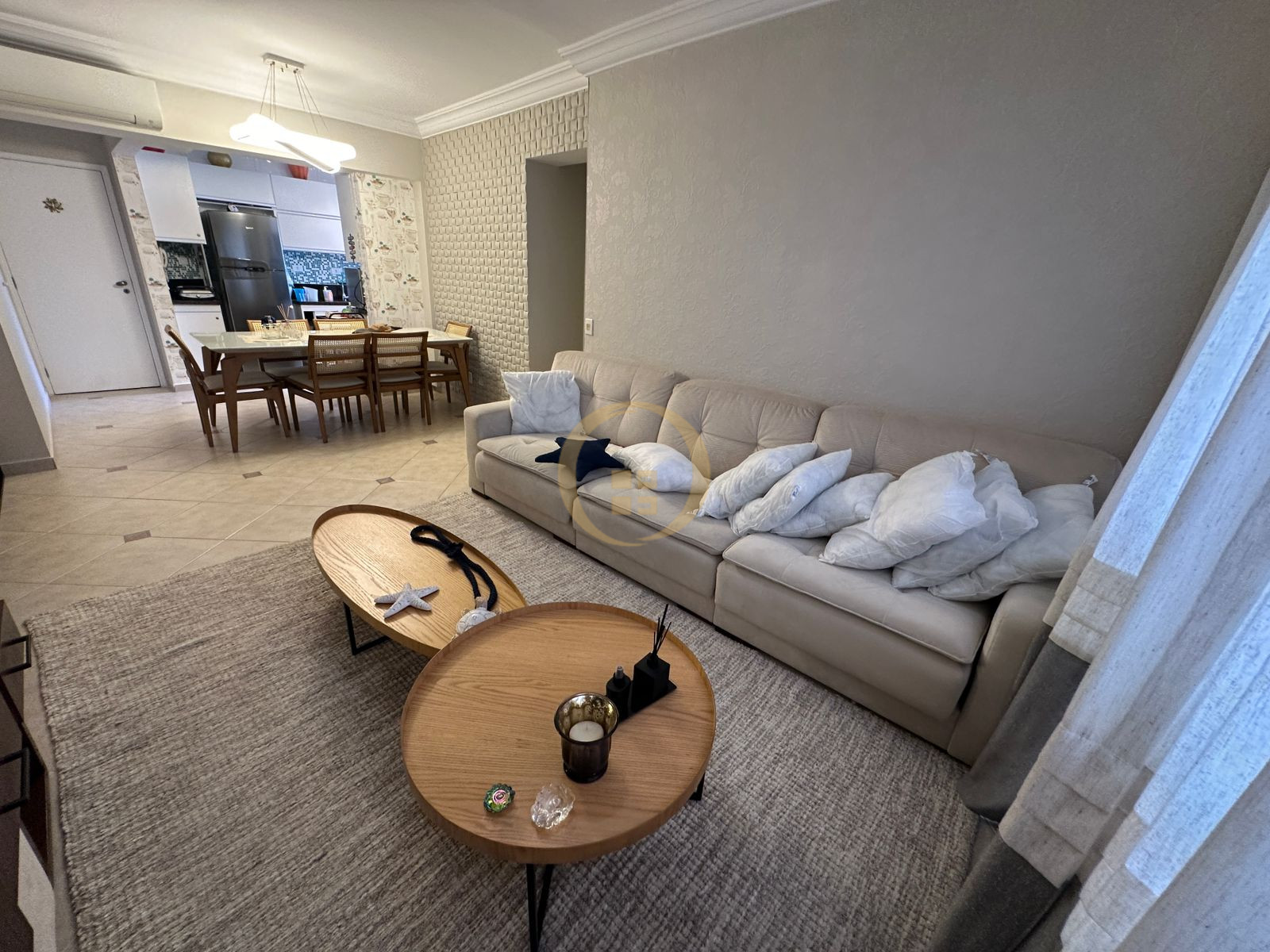 Apartamento na Praia da Enseada, Guarujá - SP