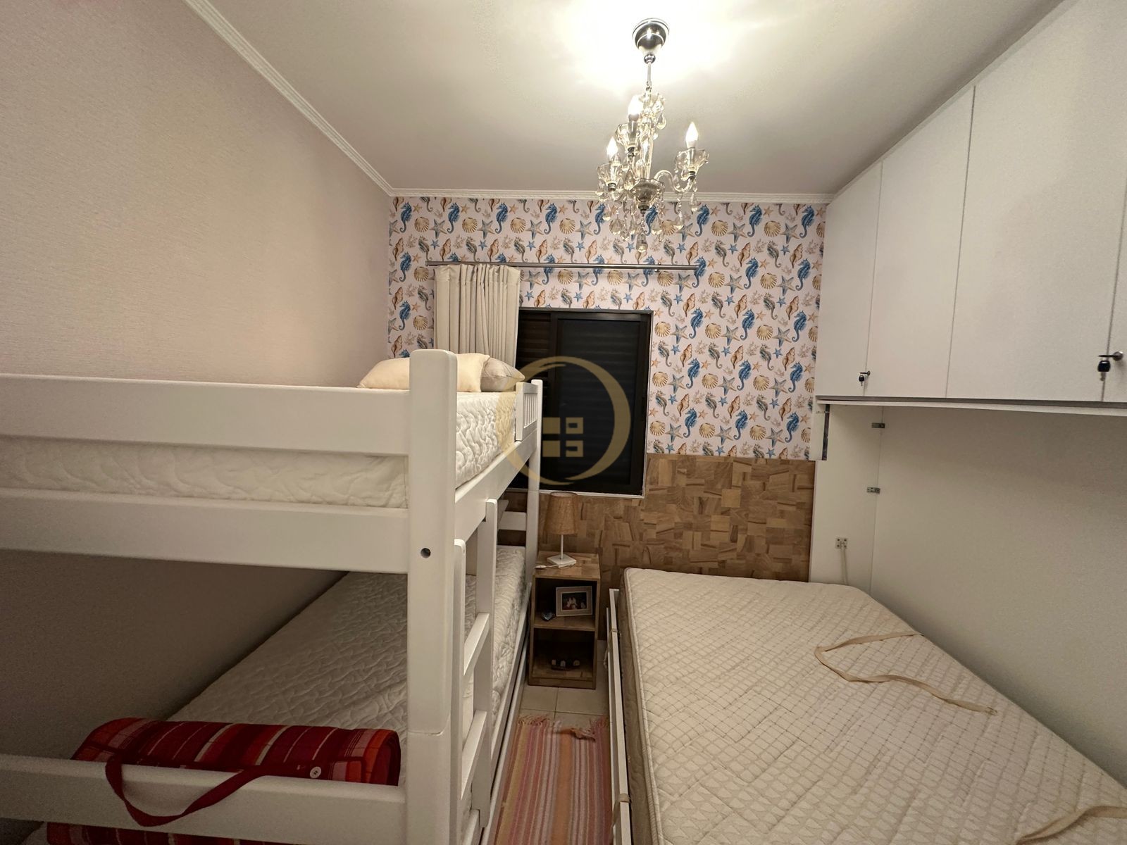 Apartamento na Praia da Enseada, Guarujá - SP