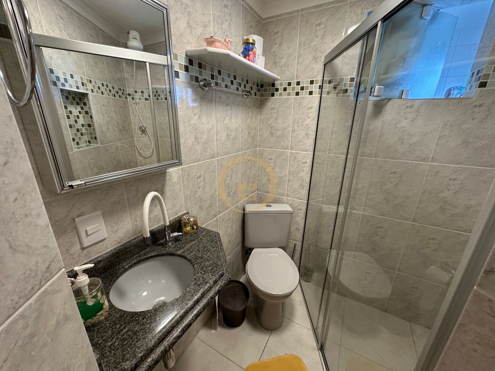 Apartamento na Praia da Enseada, Guarujá - SP