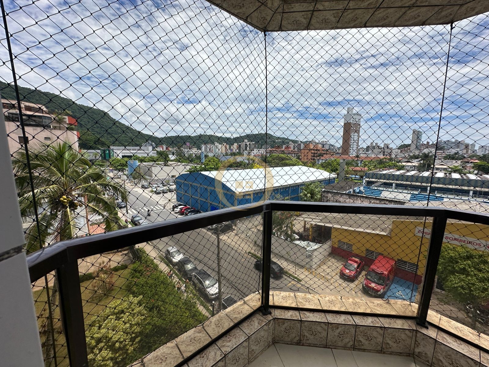 Apartamento na Praia da Enseada, Guarujá - SP