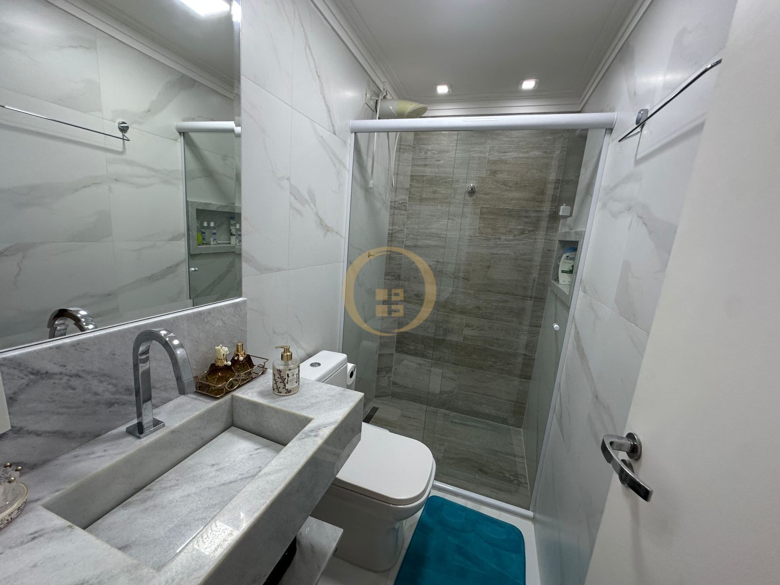 Apartamento na Praia da Enseada, Guarujá - SP
