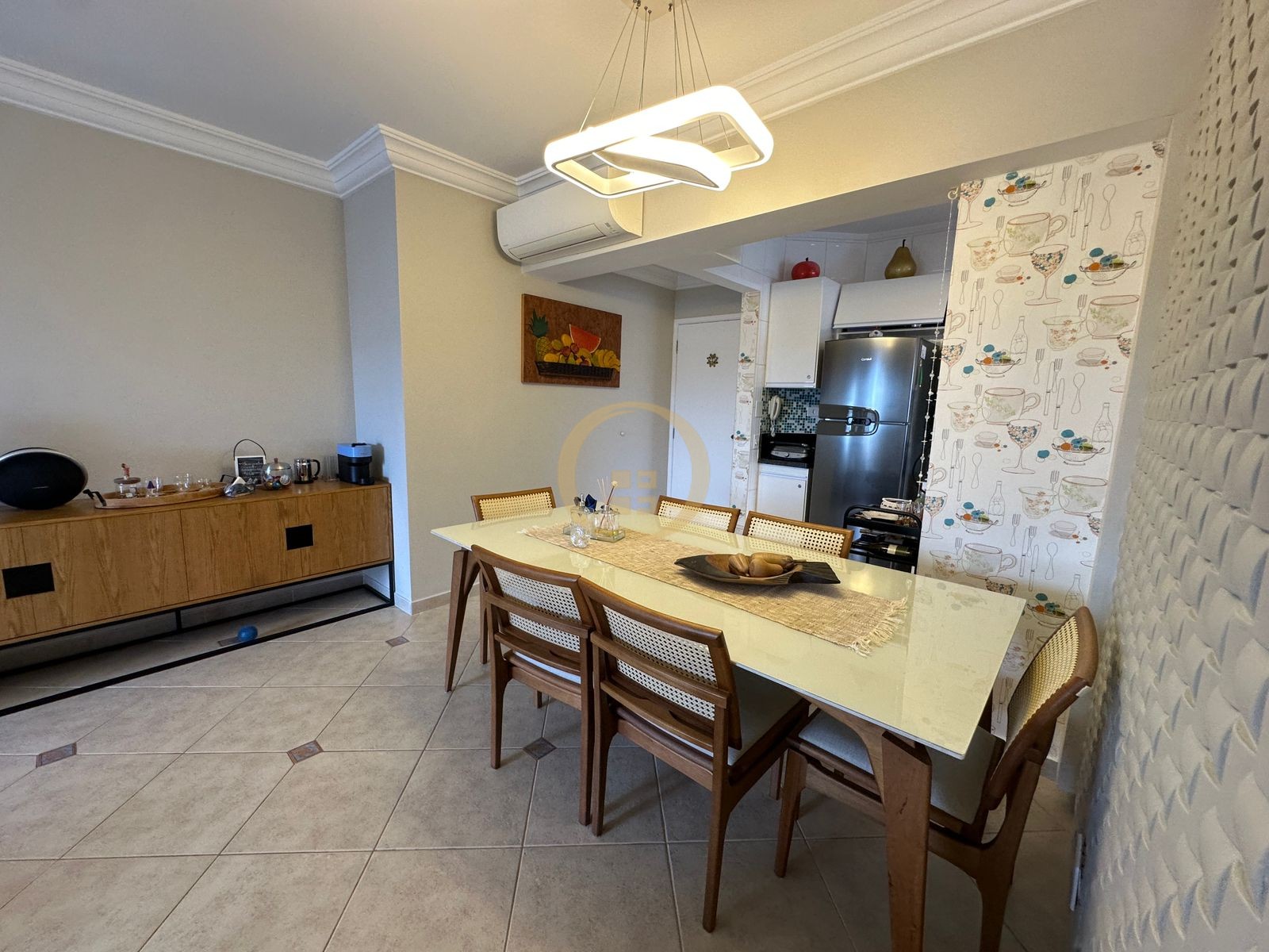 Apartamento na Praia da Enseada, Guarujá - SP