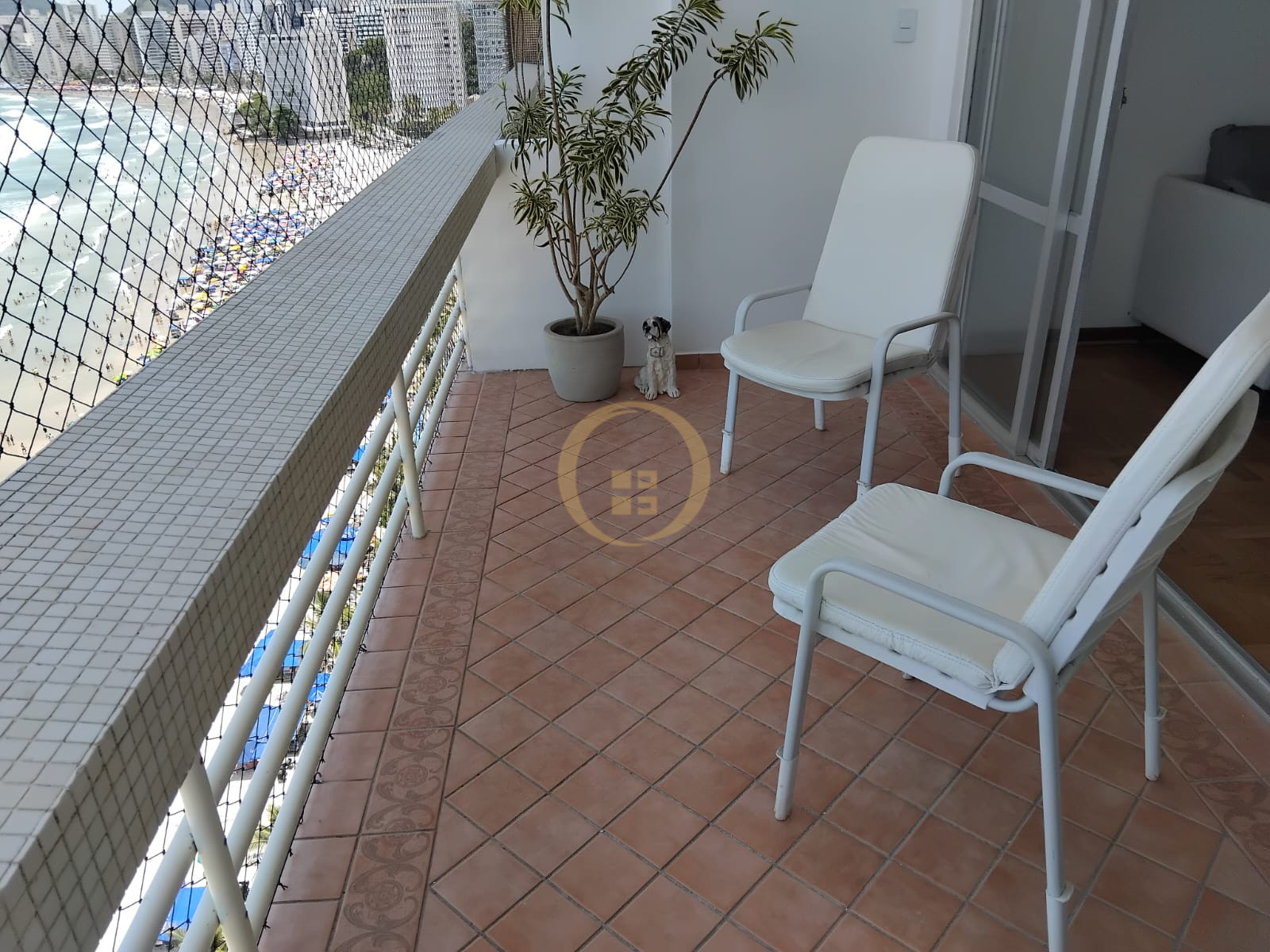 Apartamento Frente ao Mar nas Pitangueiras, Guarujá - SP