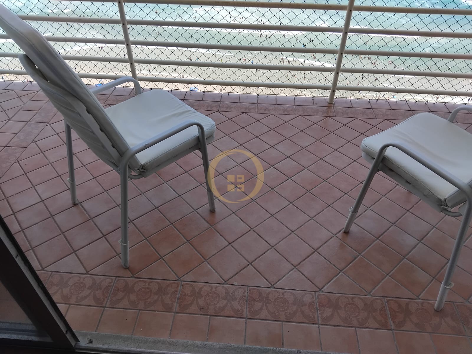 Apartamento Frente ao Mar nas Pitangueiras, Guarujá - SP