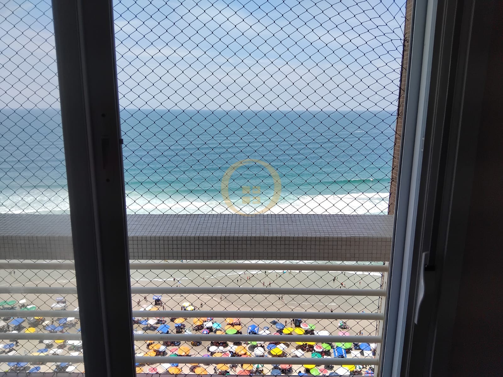 Apartamento Frente ao Mar nas Pitangueiras, Guarujá - SP