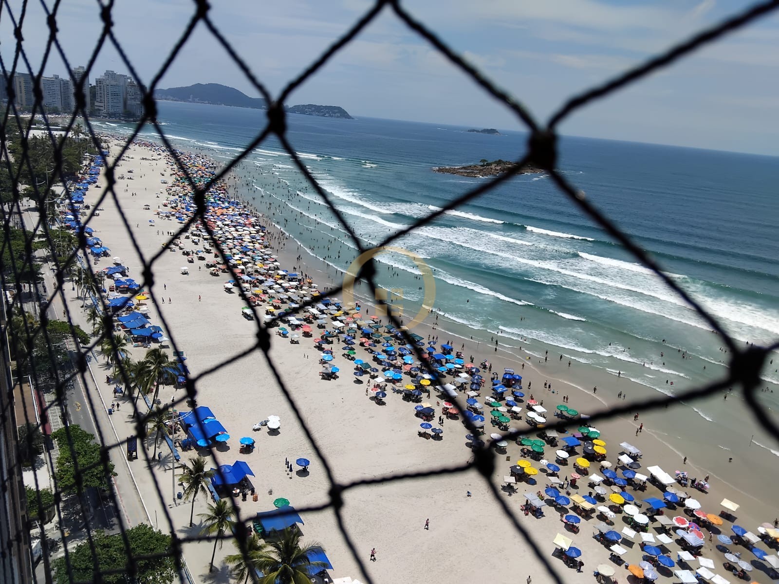 Apartamento Frente ao Mar nas Pitangueiras, Guarujá - SP