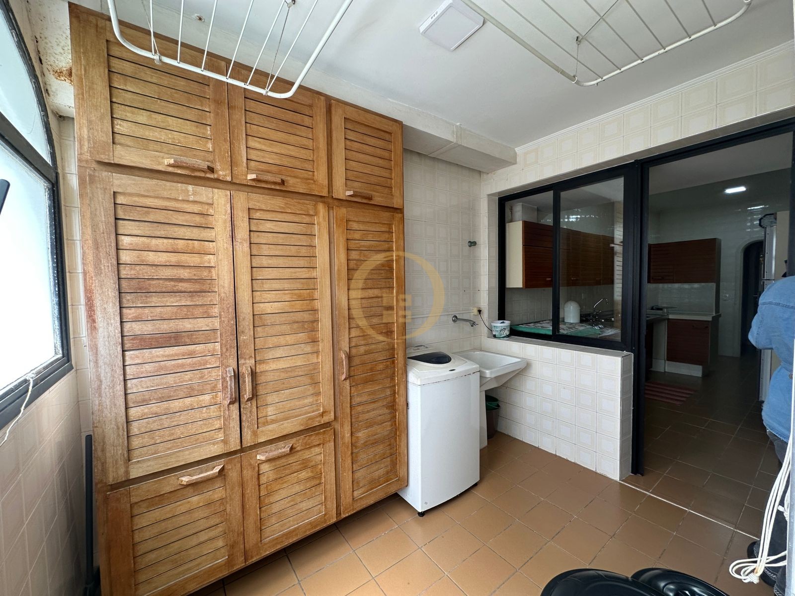 Apartamento Frente ao Mar, Praia Pitangueiras, Guarujá - SP