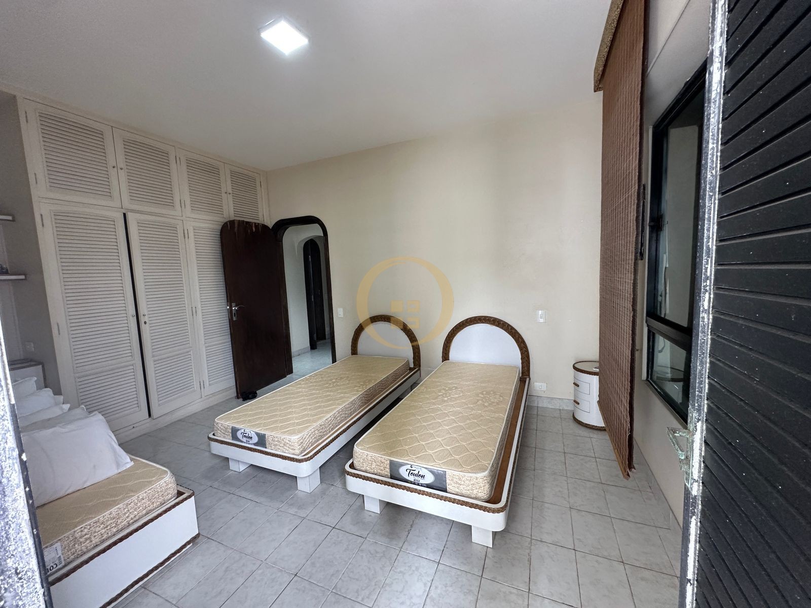 Apartamento Frente ao Mar, Praia Pitangueiras, Guarujá - SP