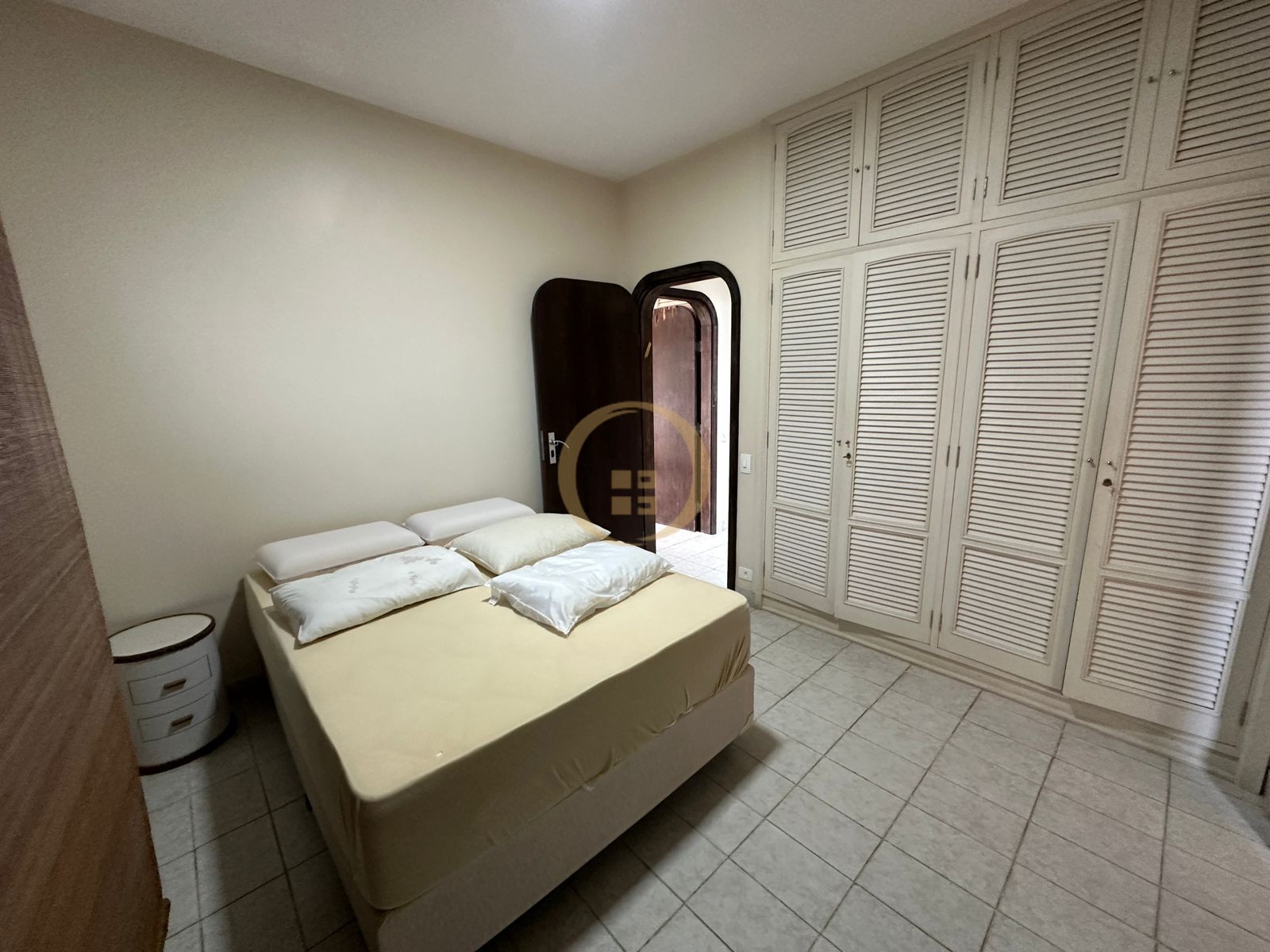 Apartamento Frente ao Mar, Praia Pitangueiras, Guarujá - SP
