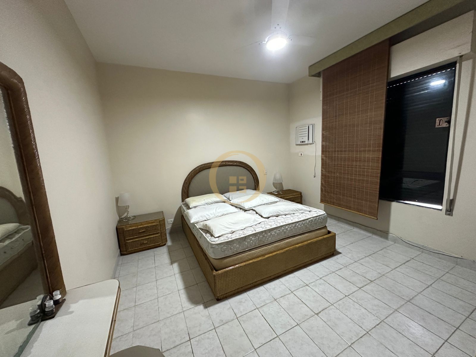 Apartamento Frente ao Mar, Praia Pitangueiras, Guarujá - SP