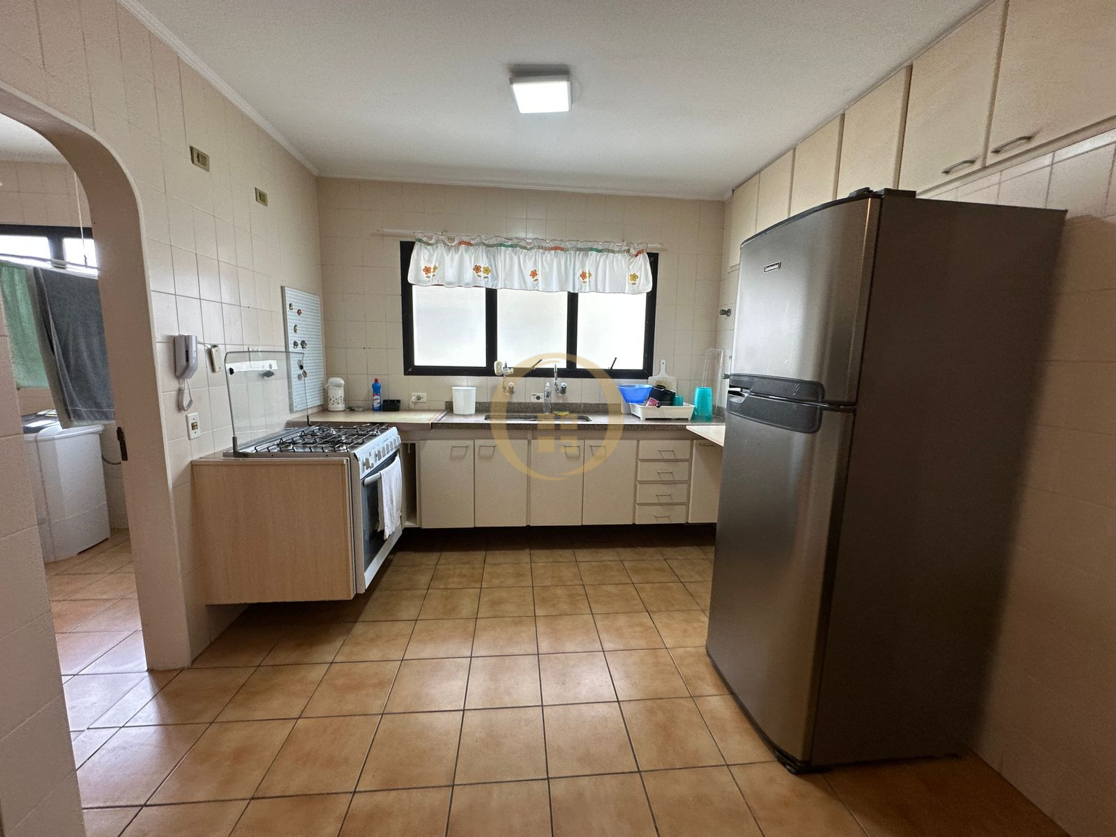 Apartamento na Praia das Pitangueiras, Guarujá - SP