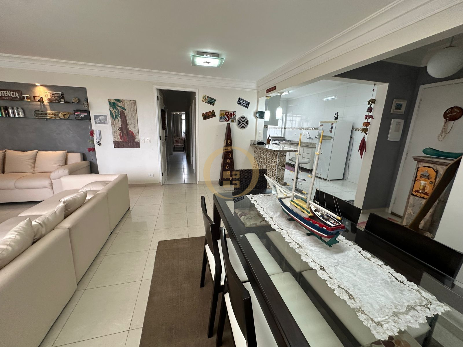 Apartamento Frente ao Mar, Pitangueiras, Guarujá - SP