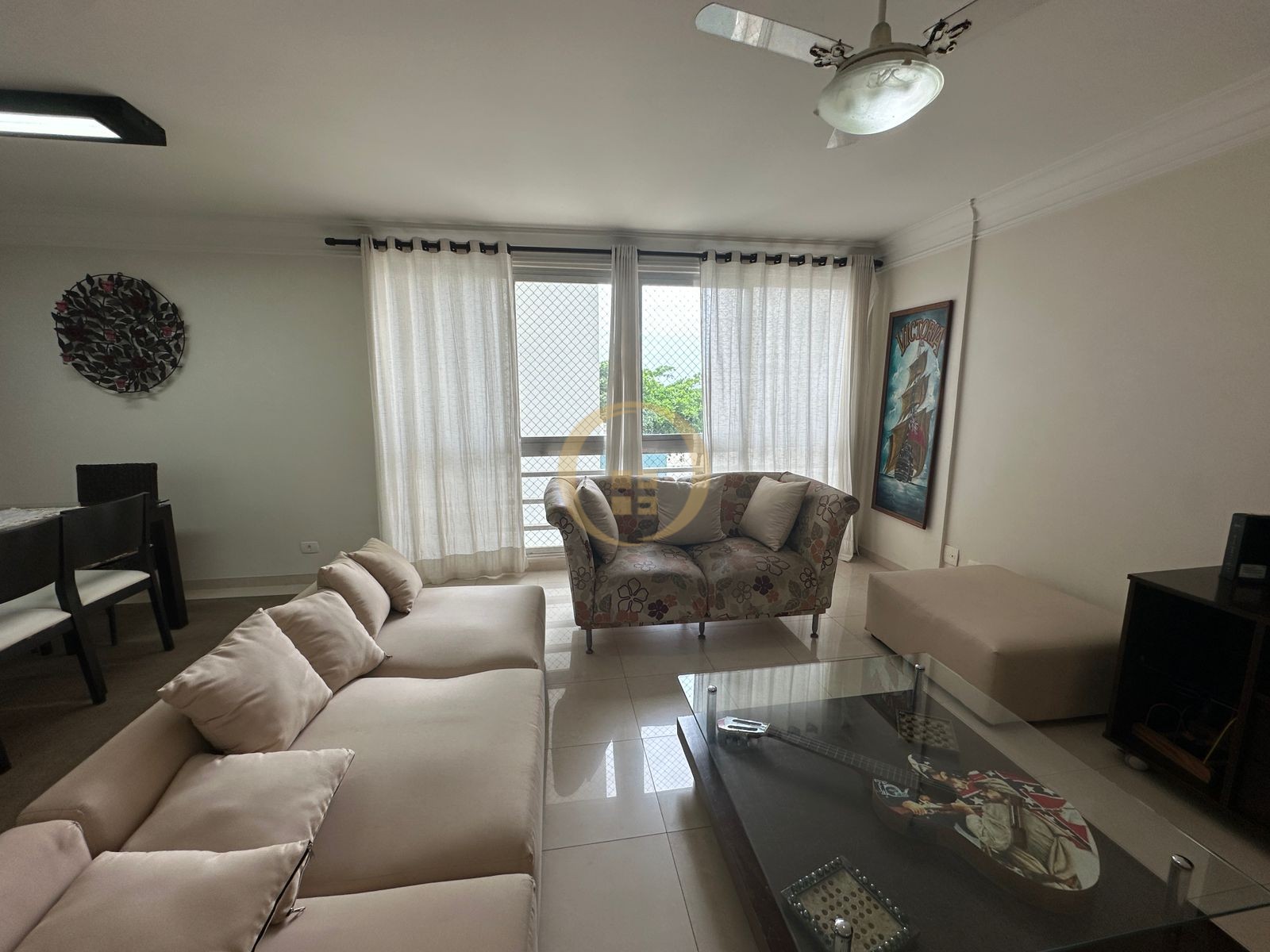 Apartamento Frente ao Mar, Pitangueiras, Guarujá - SP