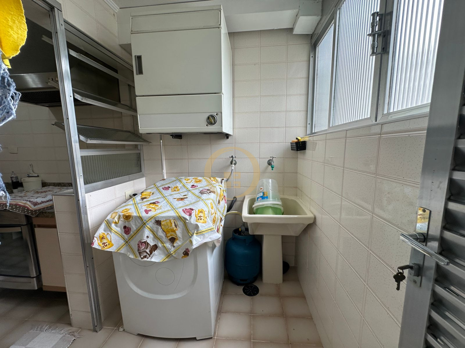 Apartamento Frente ao Mar, Praia Pitangueiras, Guarujá - SP