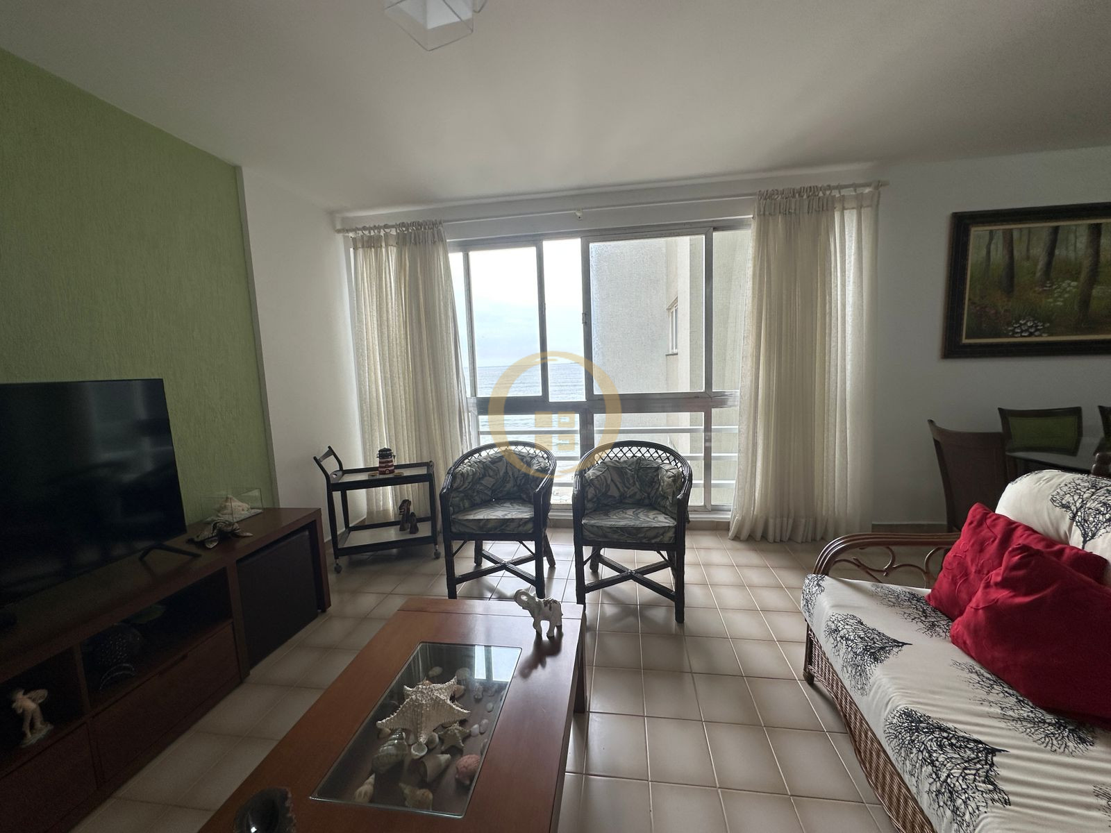 Apartamento Frente ao Mar, Praia Pitangueiras, Guarujá - SP