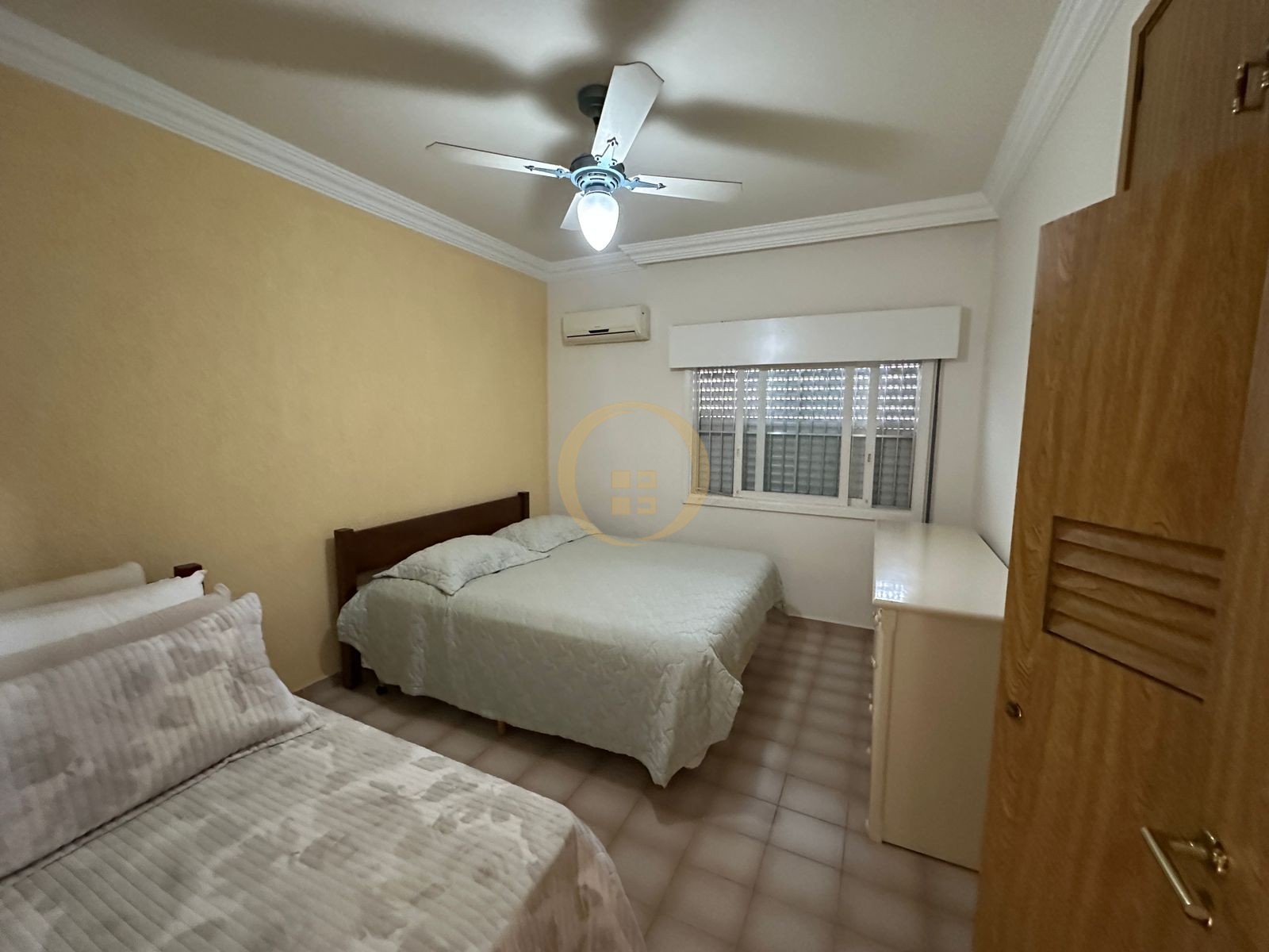 Apartamento Frente ao Mar, Praia Pitangueiras, Guarujá - SP