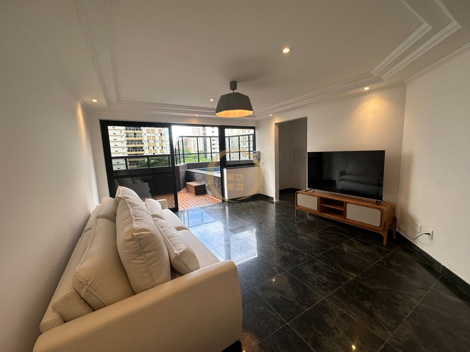 Apartamento Duplex na Praia das Pitangueiras, Guarujá - SP