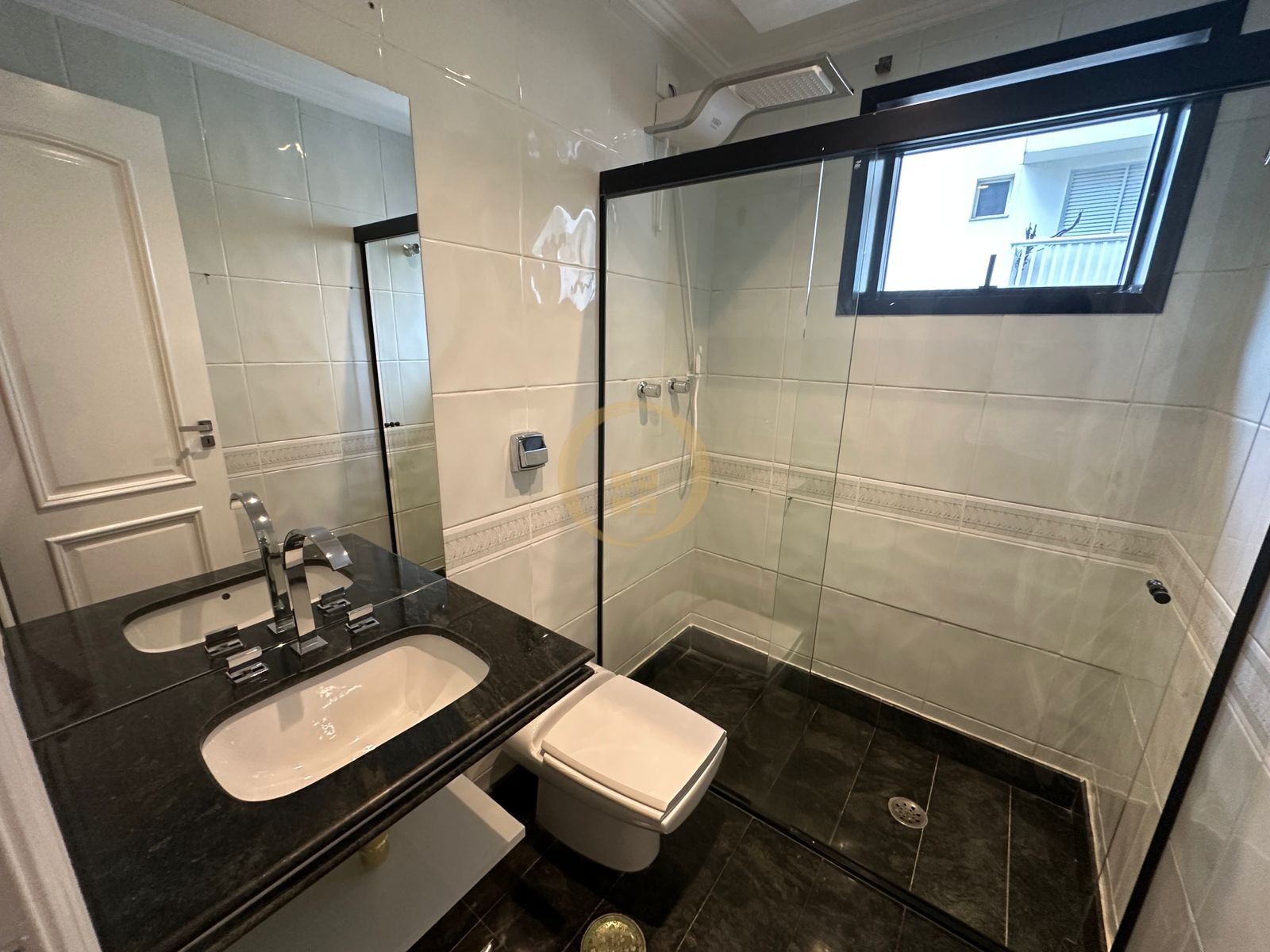 Apartamento Duplex na Praia das Pitangueiras, Guarujá - SP