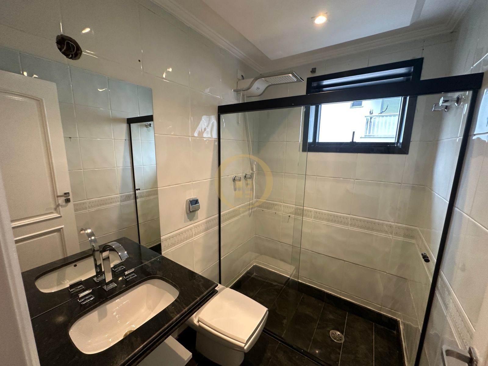 Apartamento Duplex na Praia das Pitangueiras, Guarujá - SP