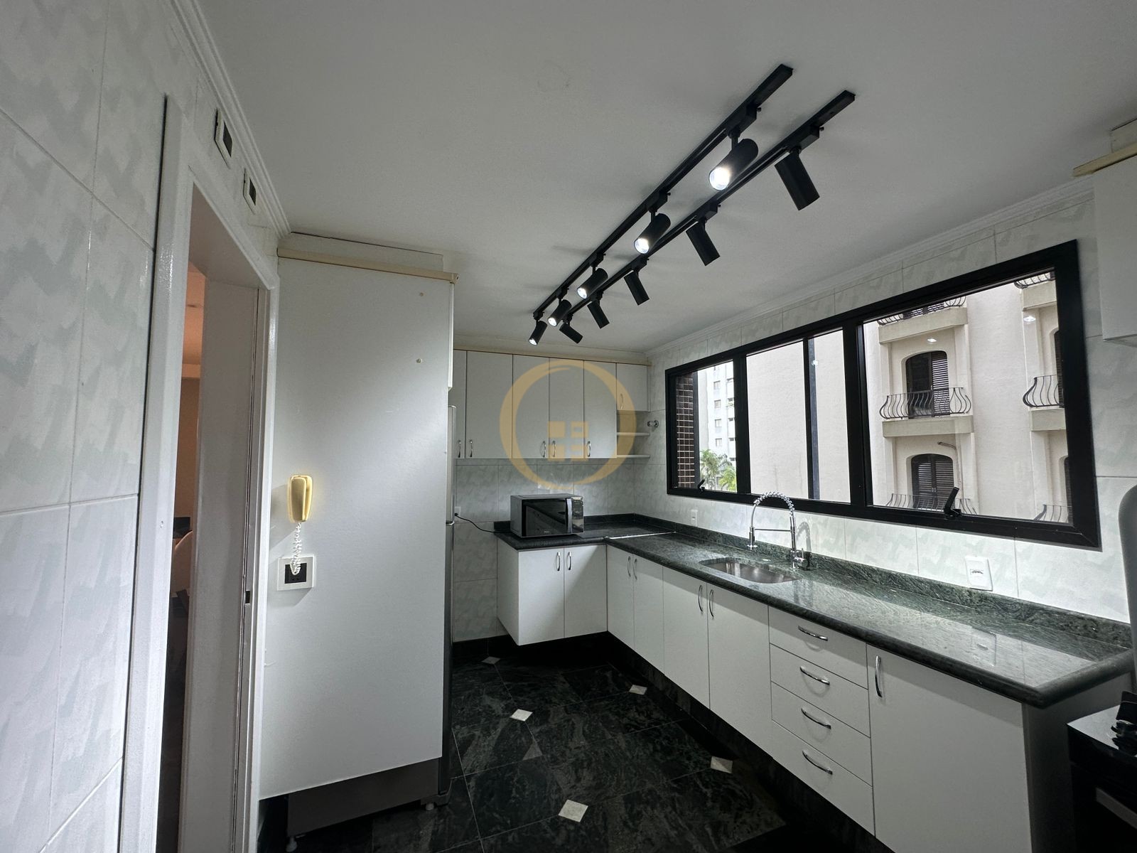 Apartamento Duplex na Praia das Pitangueiras, Guarujá - SP