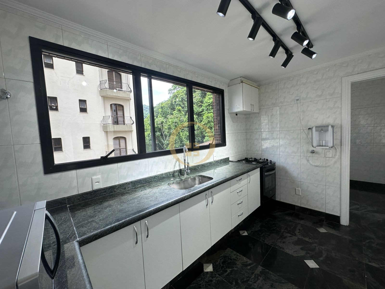 Apartamento Duplex na Praia das Pitangueiras, Guarujá - SP