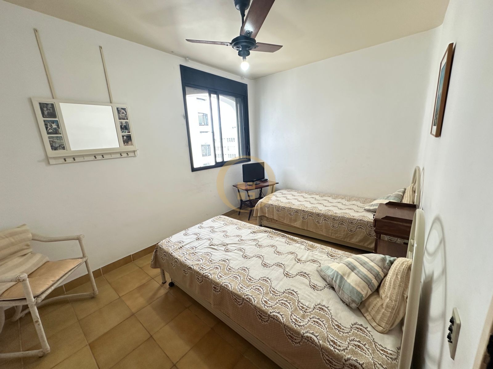 Apartamento na Praia das Pitangueiras, Guarujá - SP