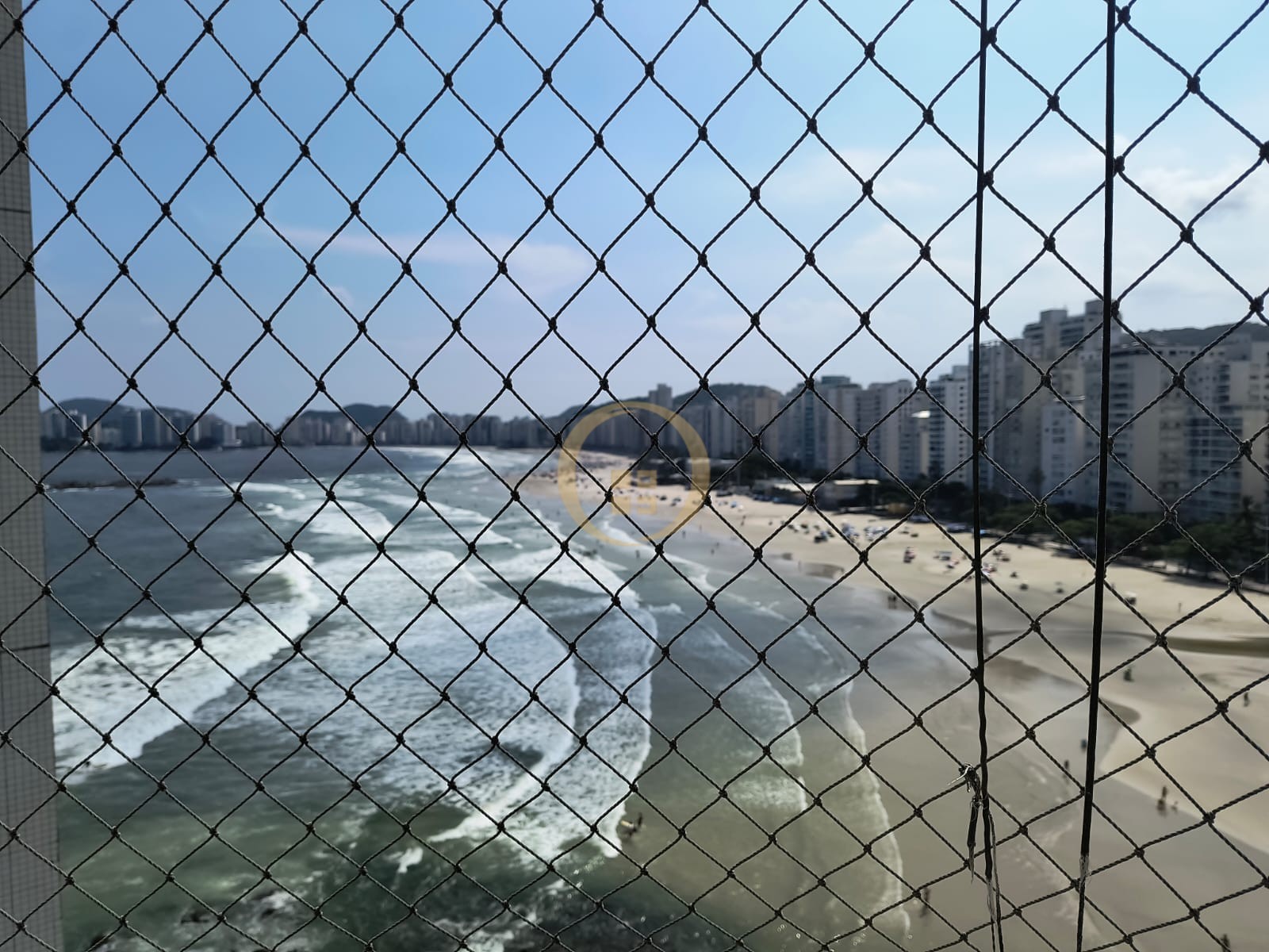 Apartamento na Praia das Pitangueiras, Guarujá - SP