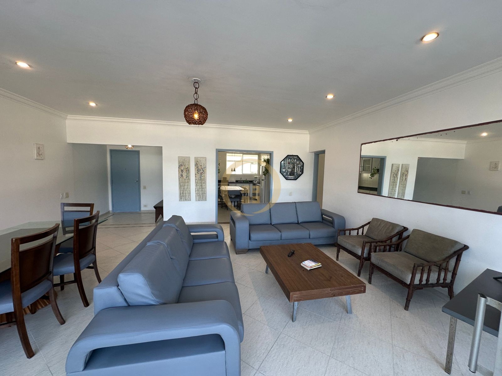 Apartamento Frente ao Mar, Pitangueiras, Guarujá - SP