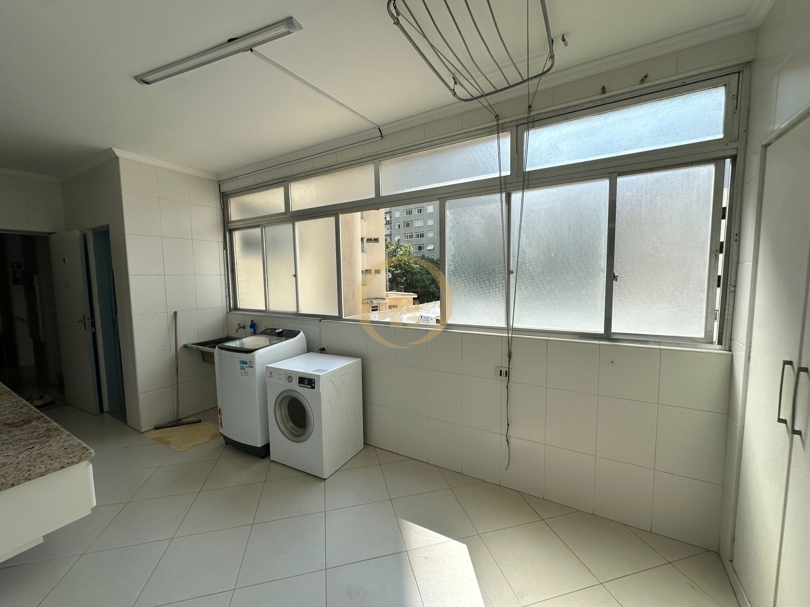 Apartamento Frente ao Mar, Pitangueiras, Guarujá - SP