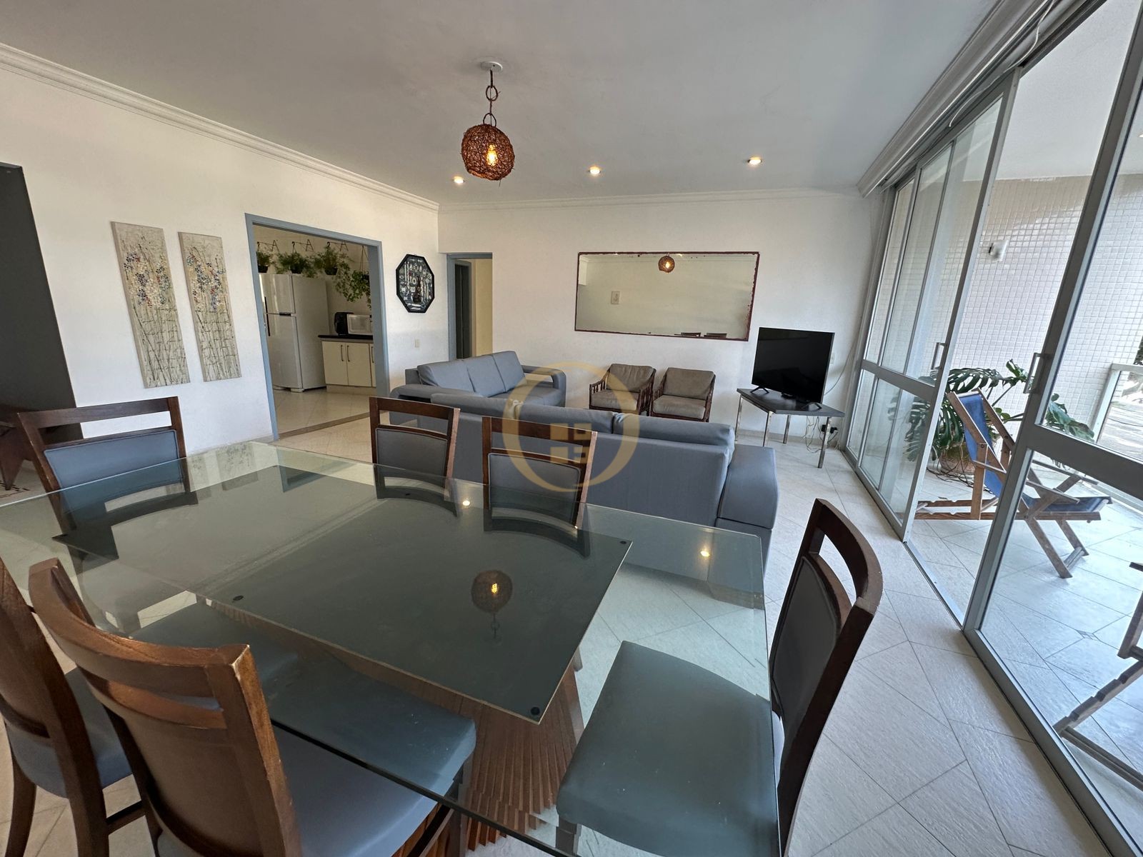 Apartamento Frente ao Mar, Pitangueiras, Guarujá - SP