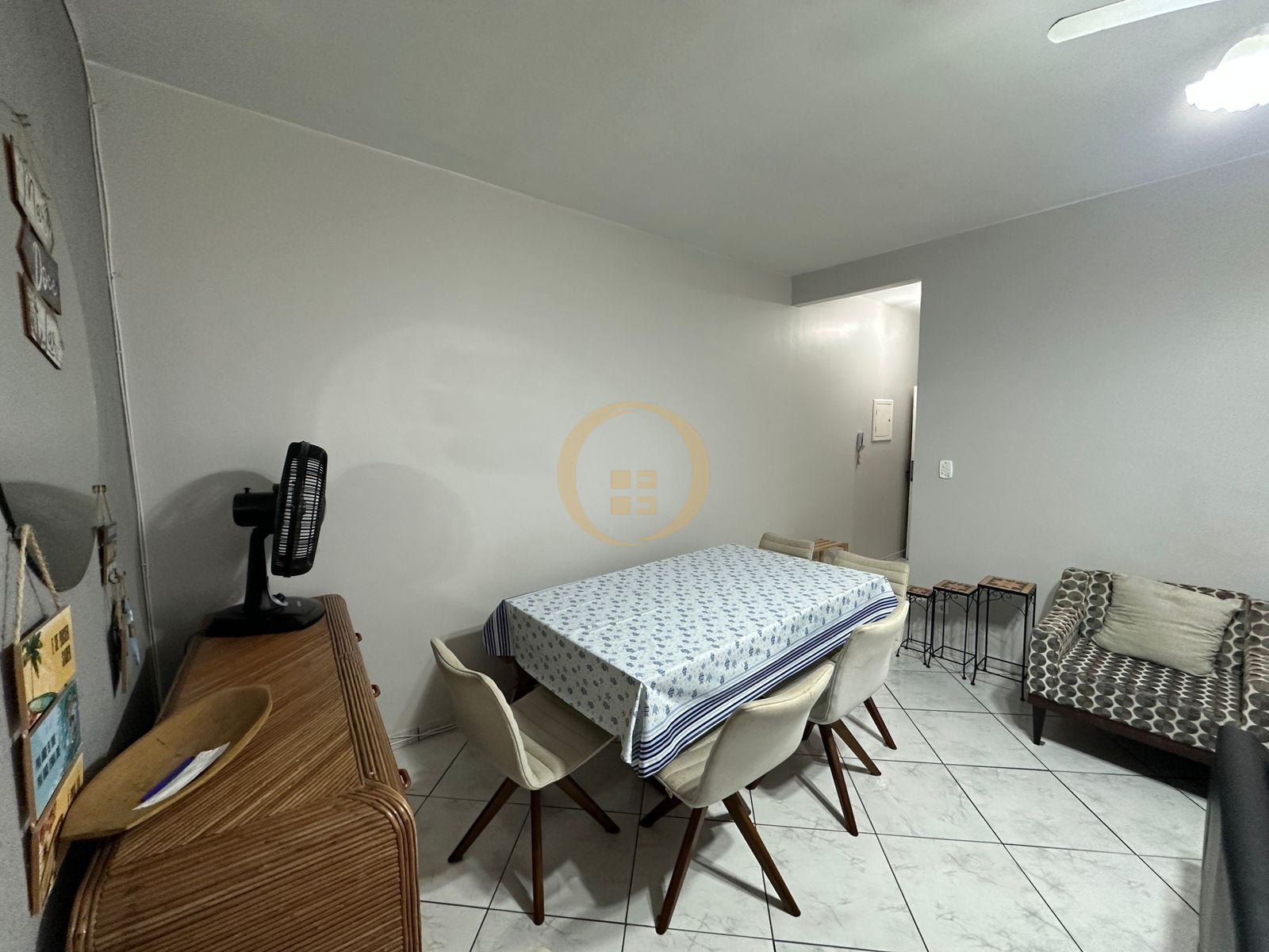 Apartamento-2-dormitorios-Pitangueiras