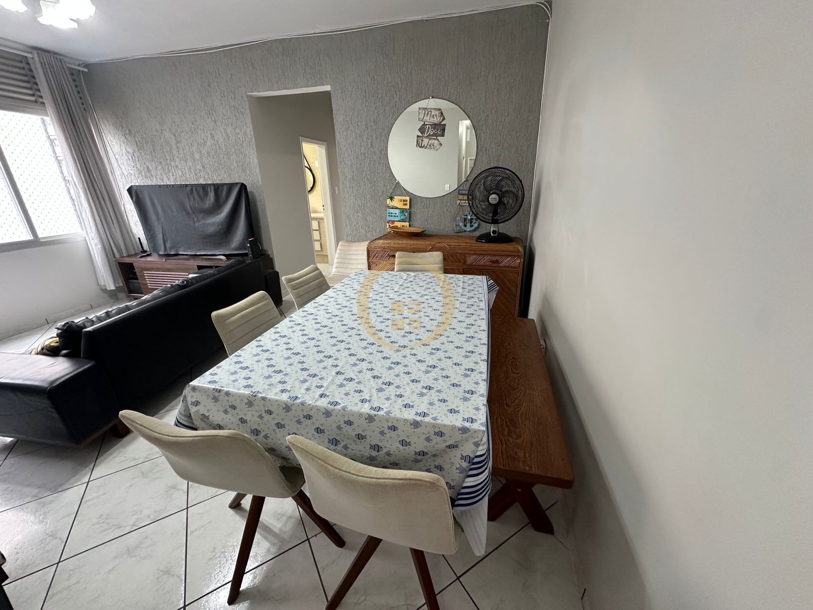 Apartamento na Praia das Pitangueiras, Guarujá - SP