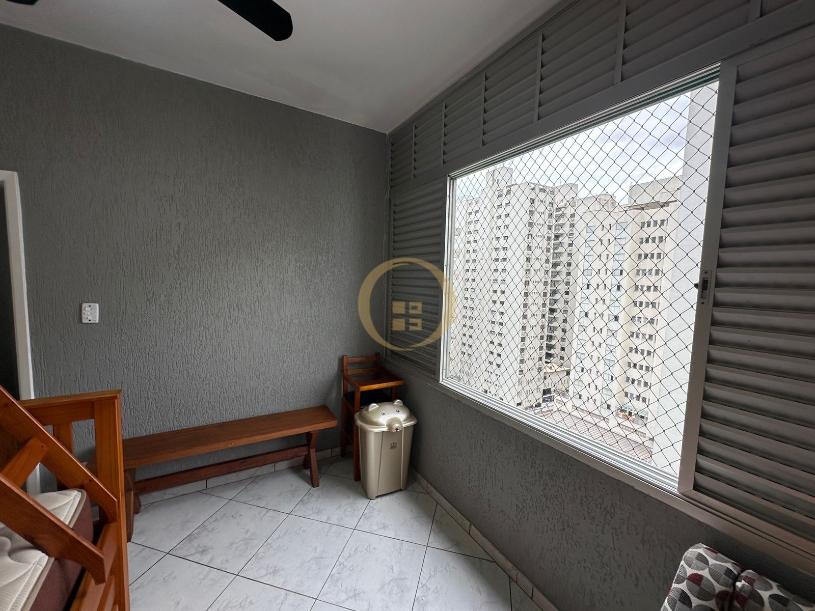 Apartamento na Praia das Pitangueiras, Guarujá - SP