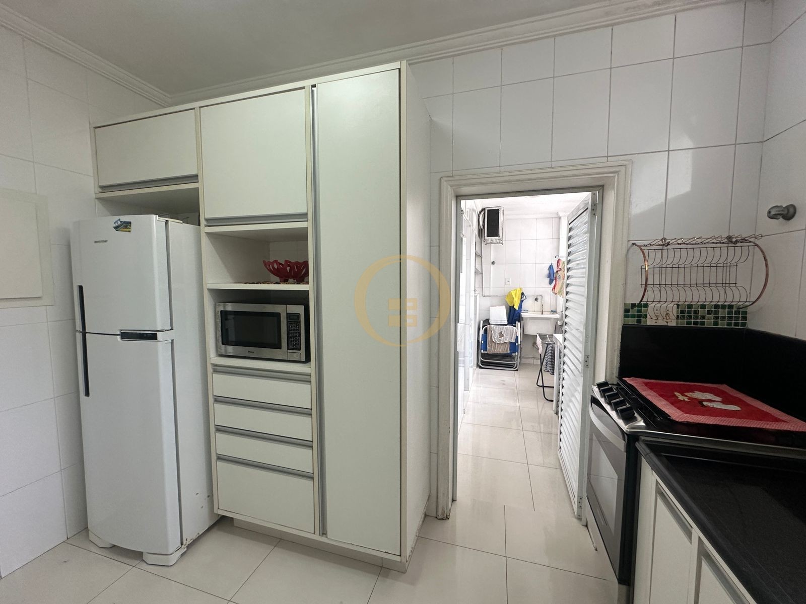 Apartamento na Praia das Pitangueiras, Guarujá - SP