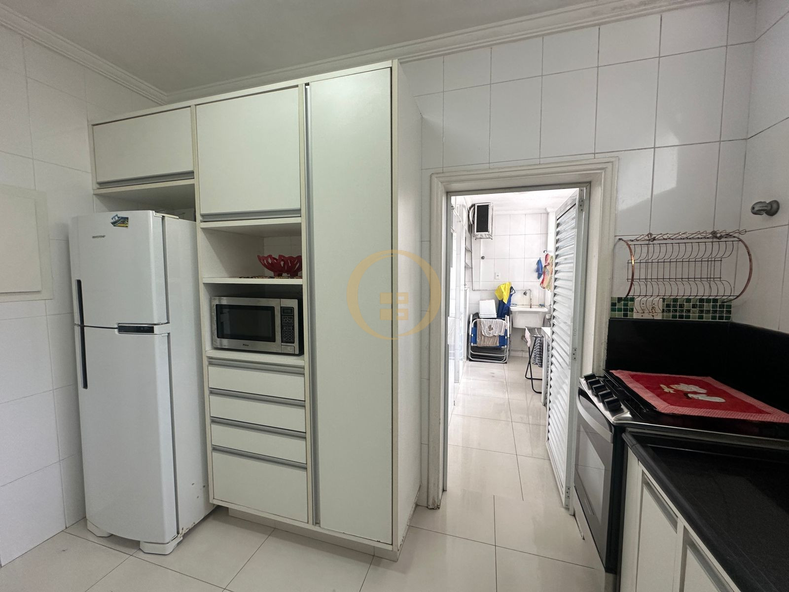 Apartamento na Praia das Pitangueiras, Guarujá - SP