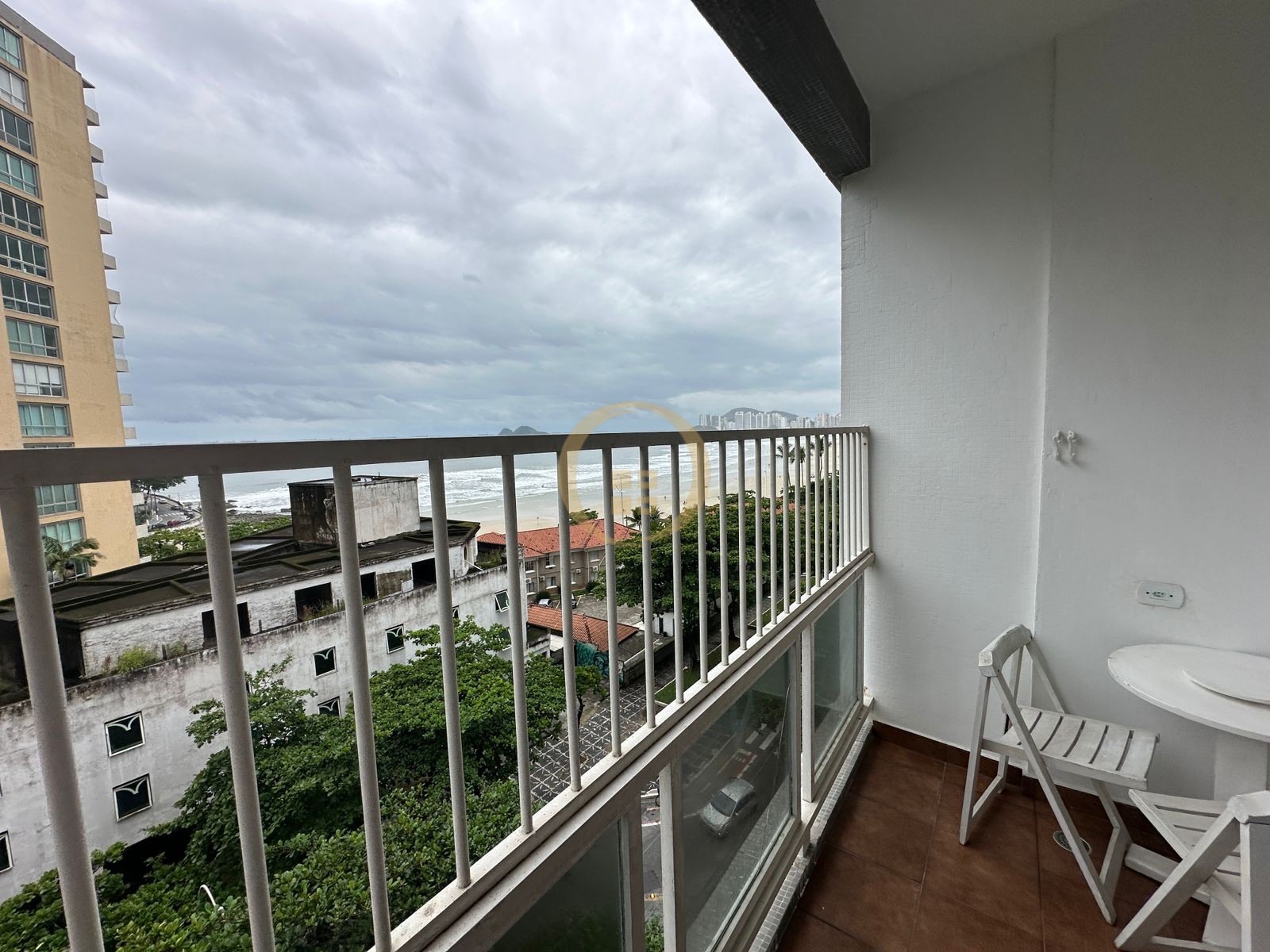 Apartamento Frente ao Mar nas Pitangueiras, Guarujá - SP