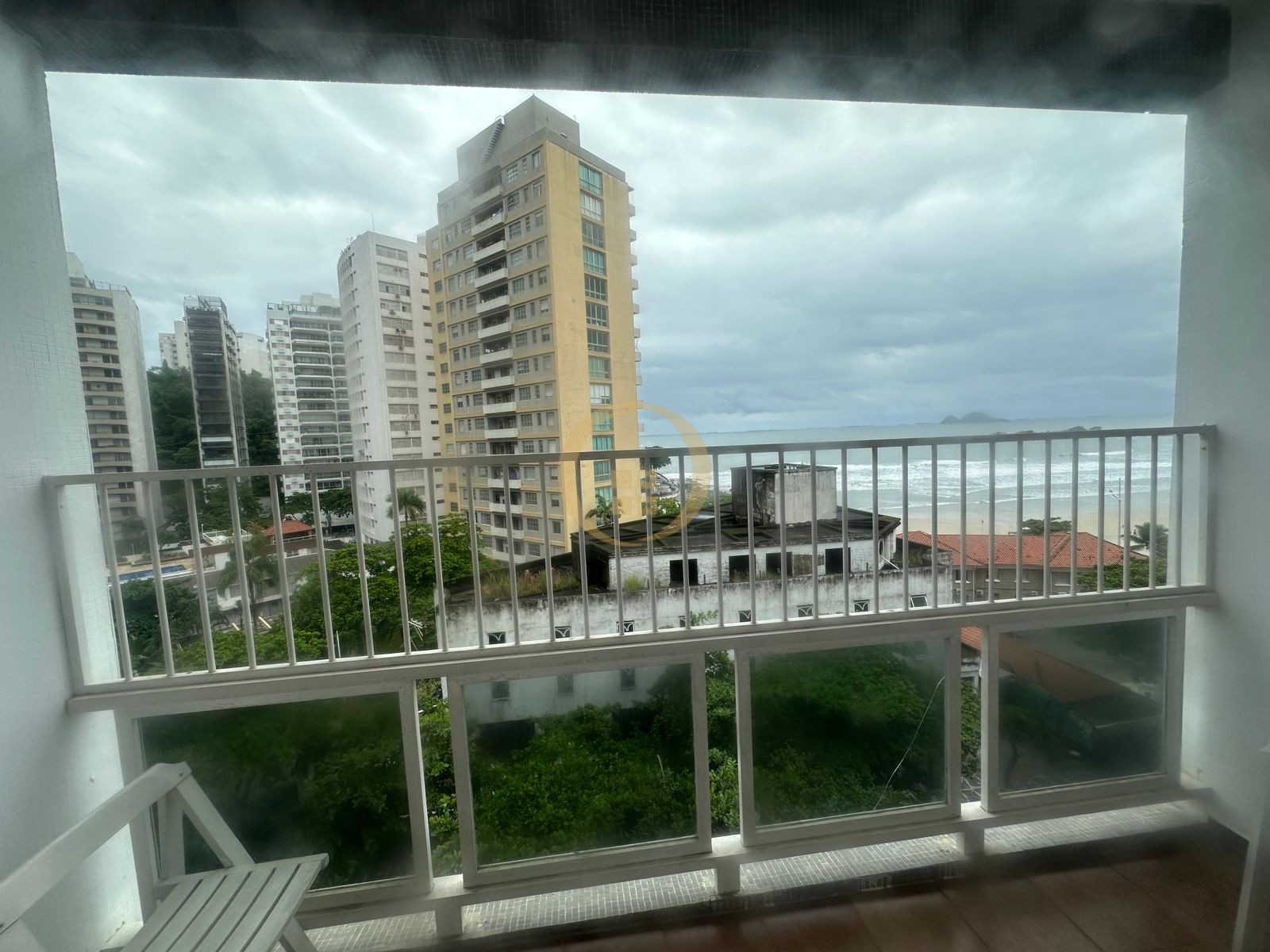 Apartamento Frente ao Mar nas Pitangueiras, Guarujá - SP