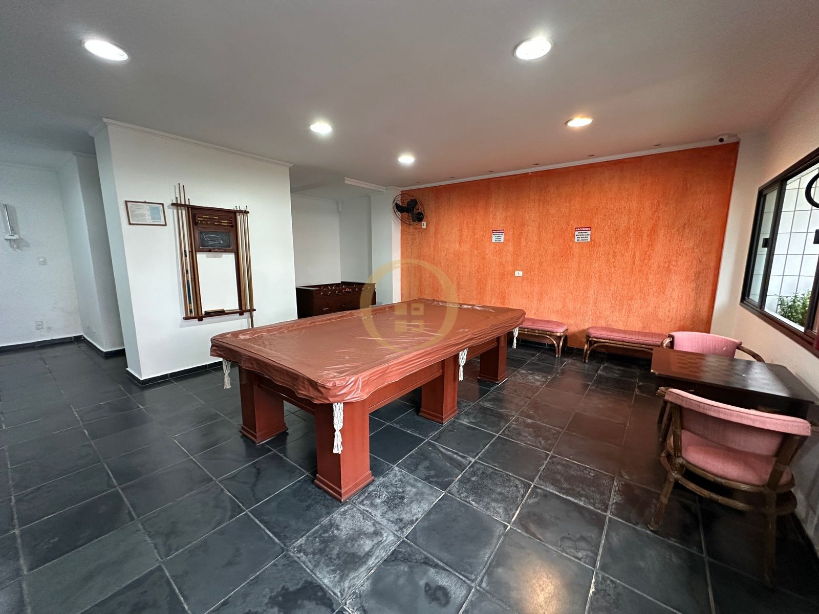 Apartamento na Praia da Enseada, Guarujá - SP