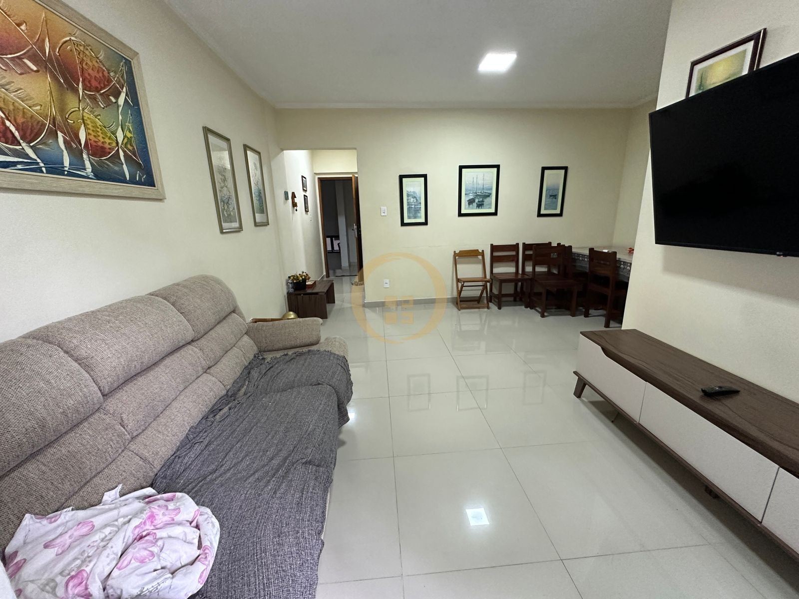 Apartamento na Praia da Enseada, Guarujá - SP