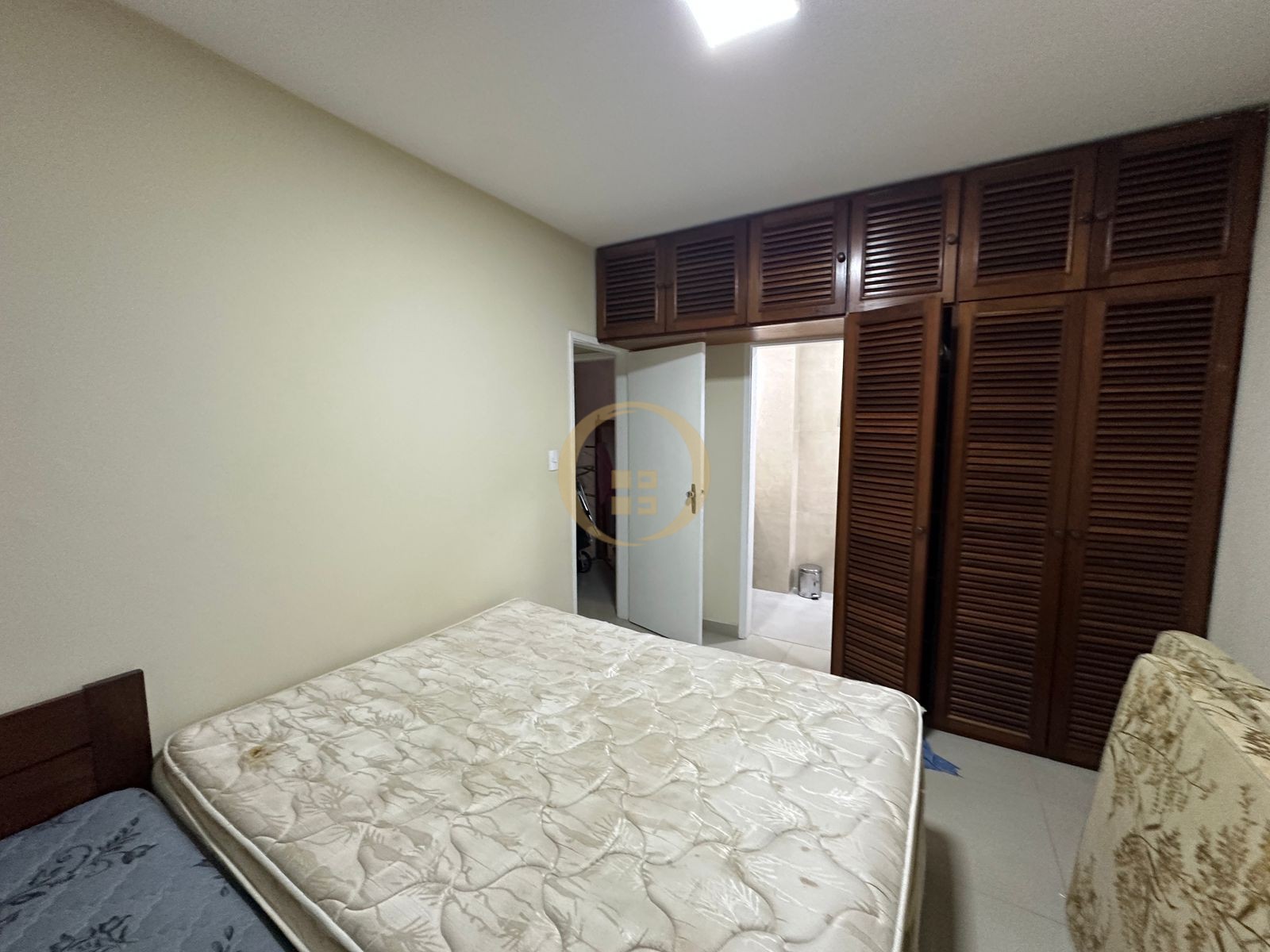 Apartamento na Praia da Enseada, Guarujá - SP