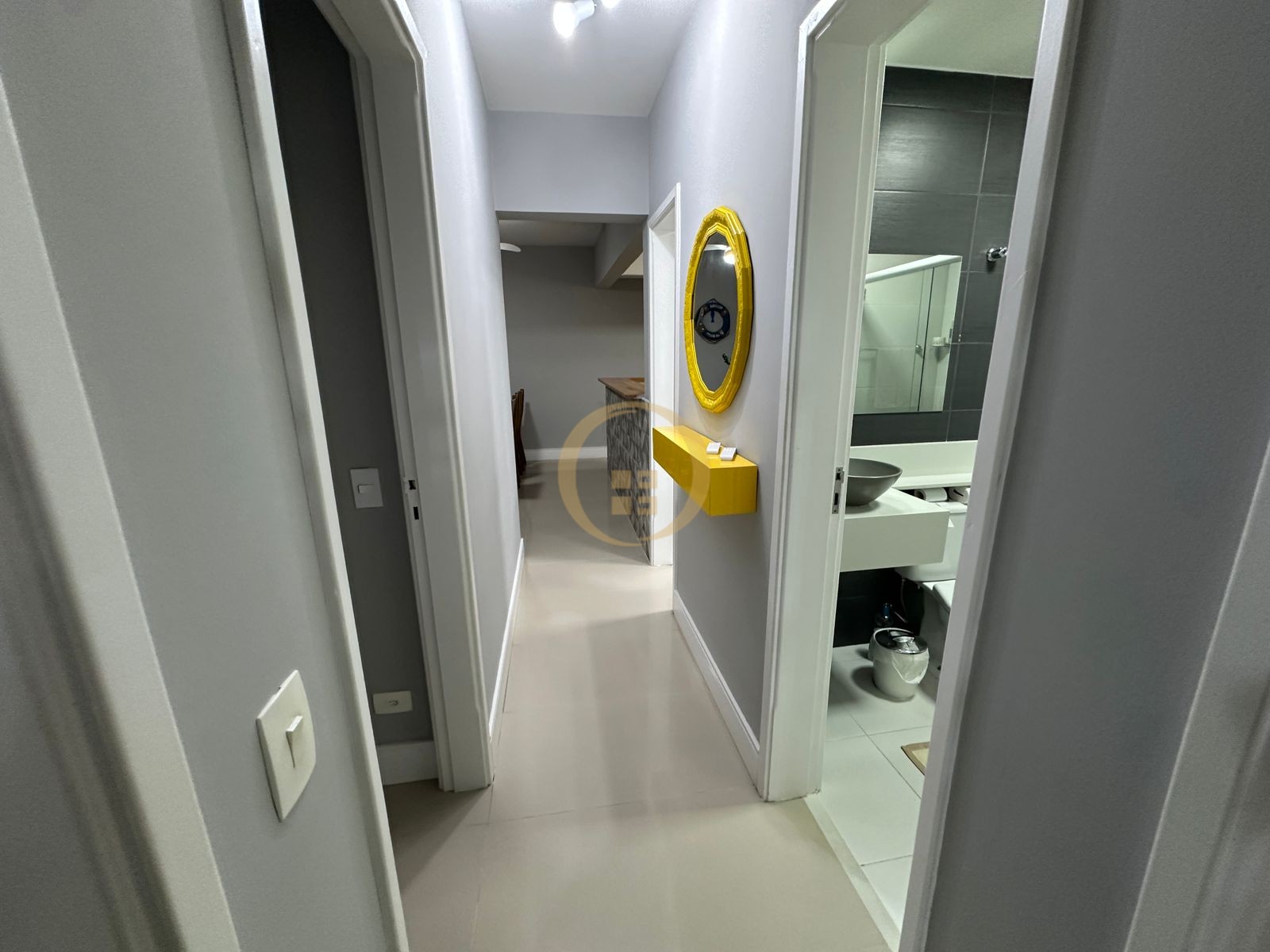 Apartamento na Praia da Enseada, Guarujá - SP