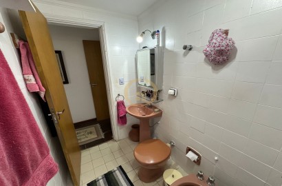 Apartamento na Praia das Pitangueiras, Guarujá - SP
